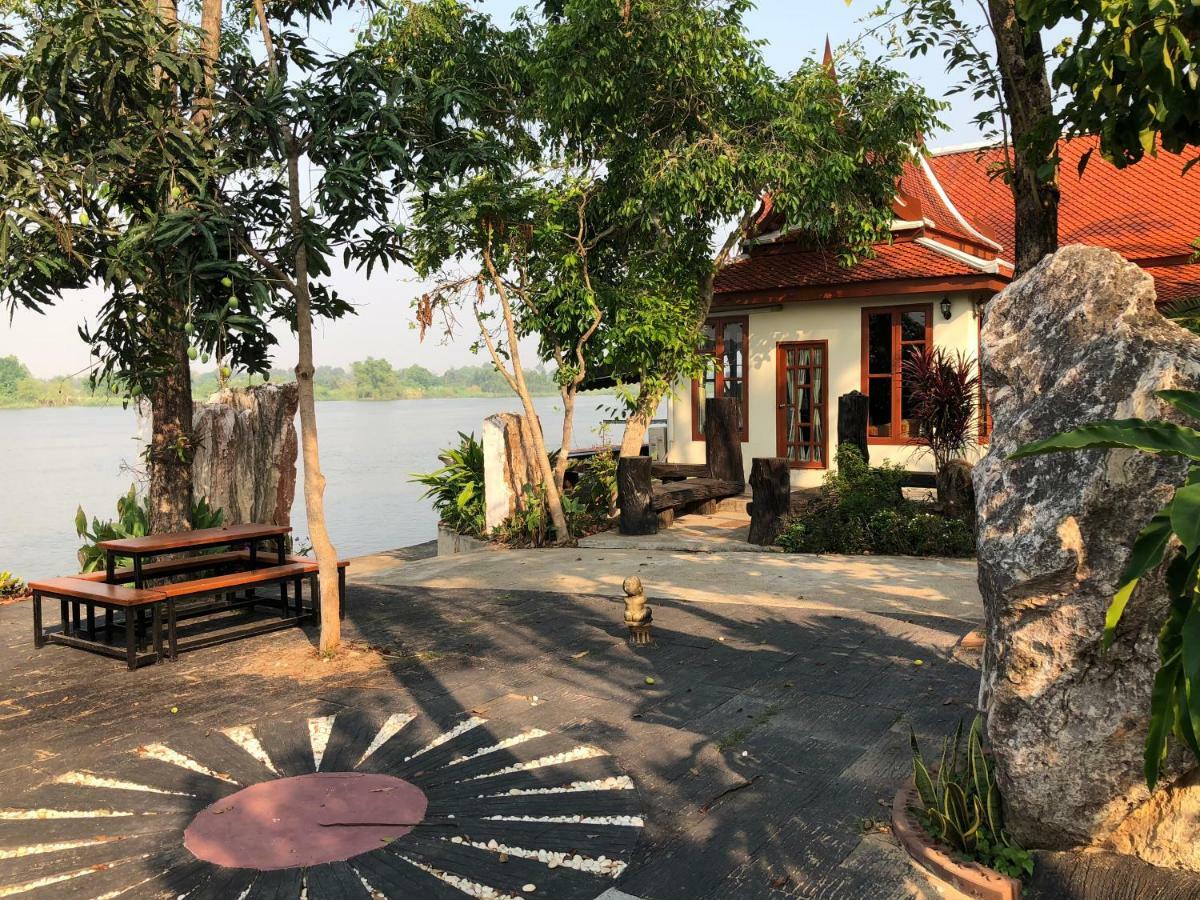 קמפהאנג פט Ruen Thai Ban Rim Nam מראה חיצוני תמונה